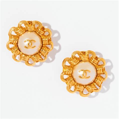 pendientes chanel precio